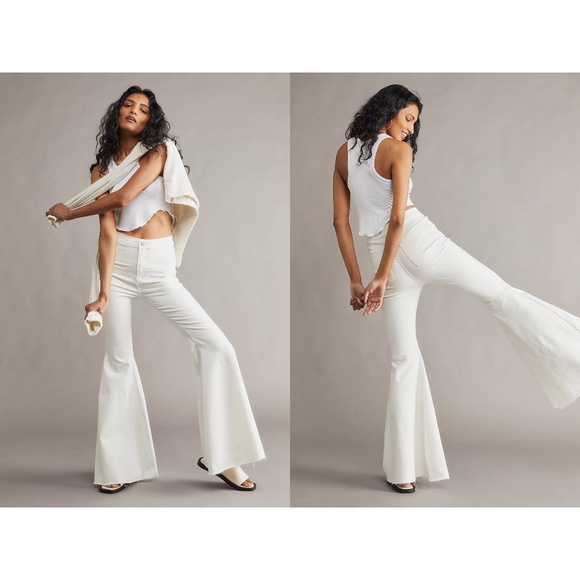 Free People Denim - FREE PEOPLE | Bohemian Cowboy Just Float On Flare Jeans in White | Size W 25R